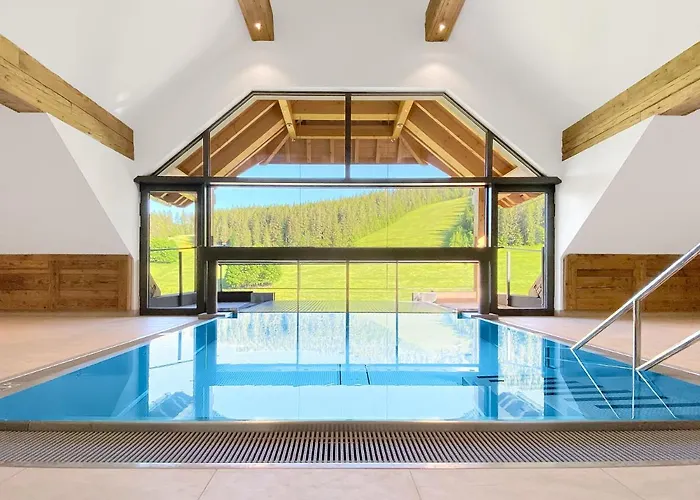 Schwarzenbach - Apartments & Rooftop Pool